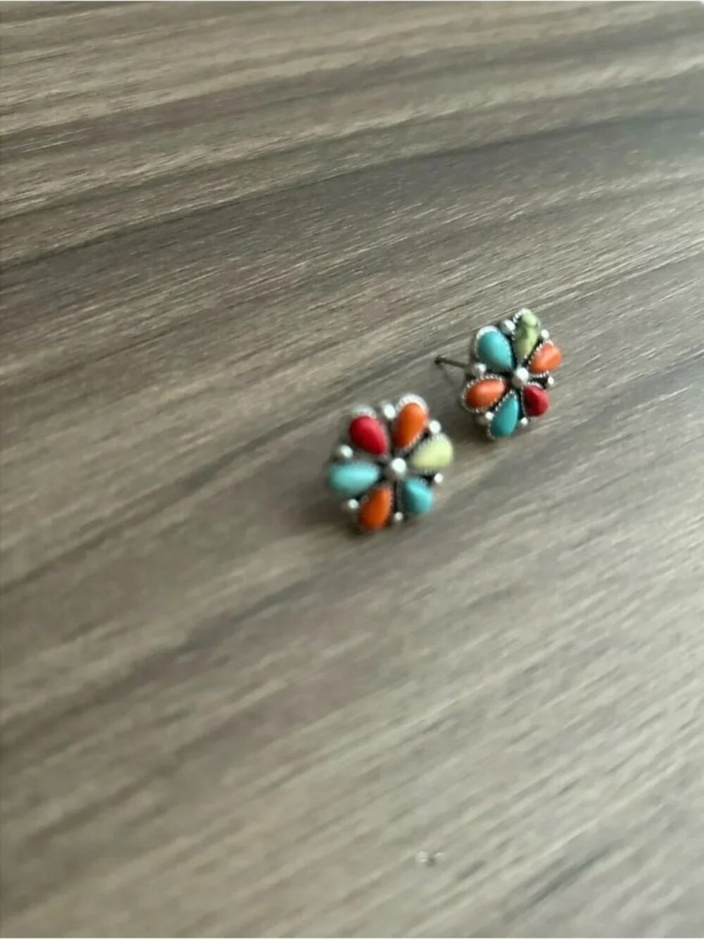 Stone flower earrings Q1319 - Picture 3 of 3